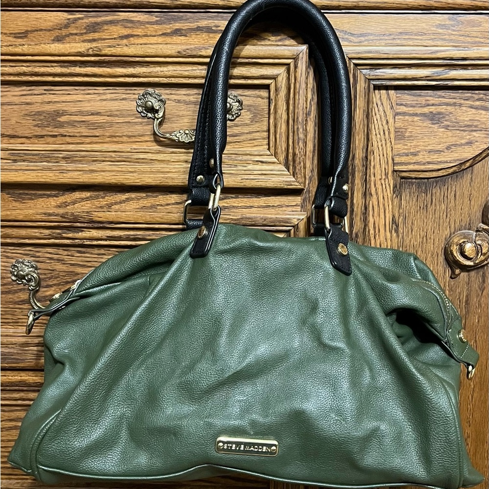 Steve Madden olive green with side compartment satchel purse, smoke free home - Picture 3 of 8